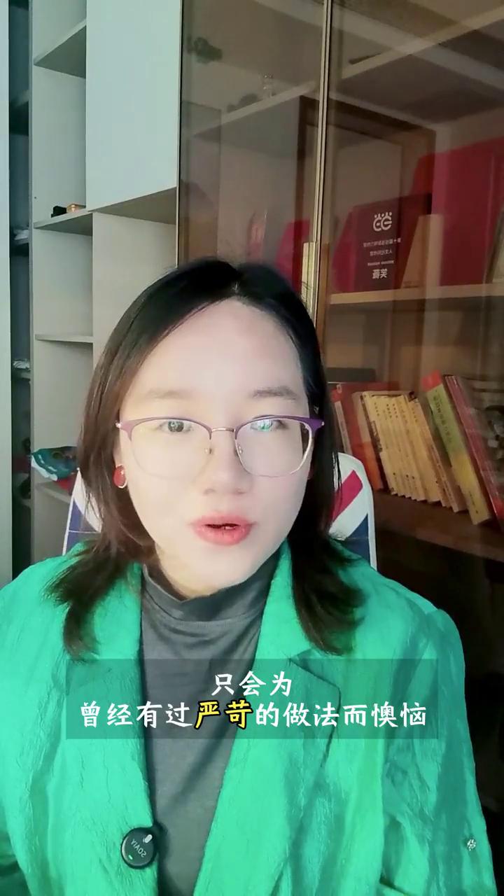 笑薇读书品牌创始人，高级生命数字心理咨询师，《左手阅读，右手写作》作者。
任何对
