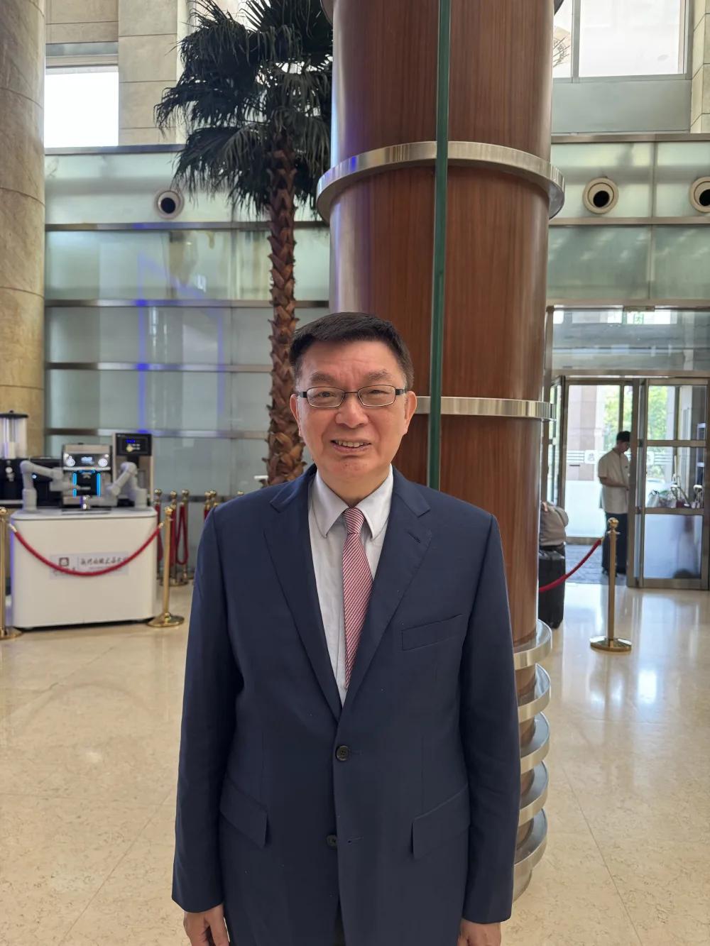 高市早苗把中日关系推到了一个新的危险刻度，中俄联合轰炸机巡航、外交部严正交涉、人