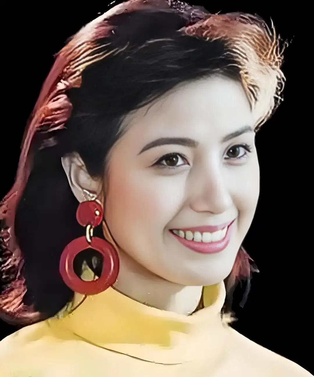 51岁生龙凤胎，她赌赢了。演员吴玉华，39岁离婚，因为前夫汪俊坚持丁克。她转身嫁