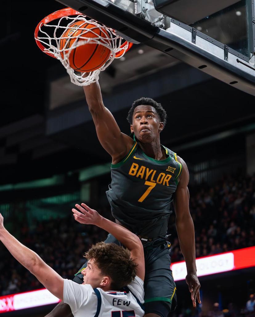 埃奇库姆位列 NBA 新秀榜榜首10 月30日 NBA官方公布了新赛季首周新秀榜