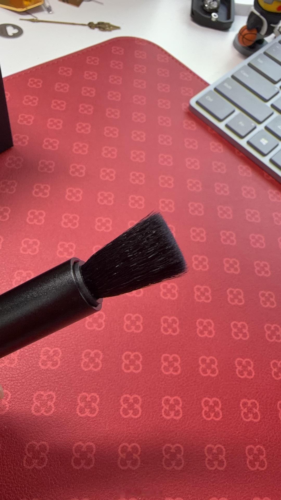 冷知识：不要用买相机送的这一套清洁套装去清理CMOS，不要用这跟笔两端去清理CM