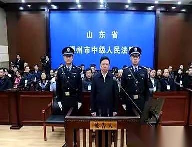 9.4吨！造雷达、夜视仪的核心命根子，竟然被人贴上“次等废玻璃”的标签，当成大白