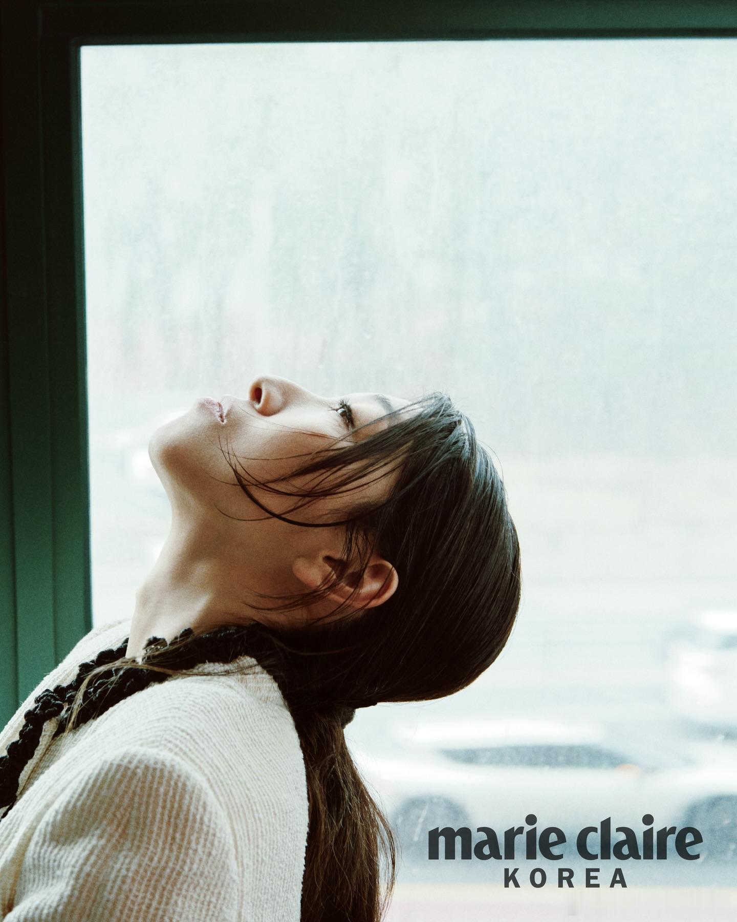 安藤樱为Marie Claire韩国版拍摄的照片 