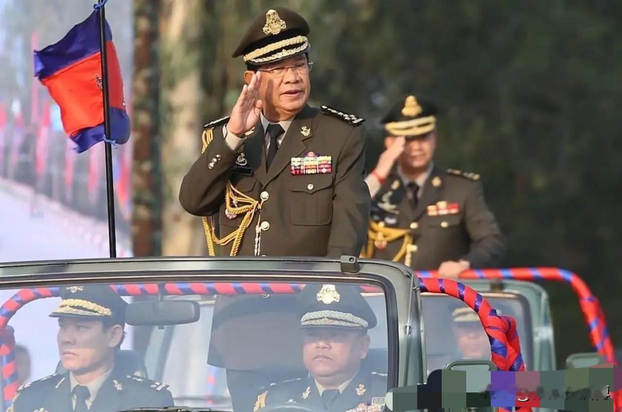 洪森的三个儿子都留学美国，此举足以说明，洪森家族正在向西看。
所以，泰国据此判断