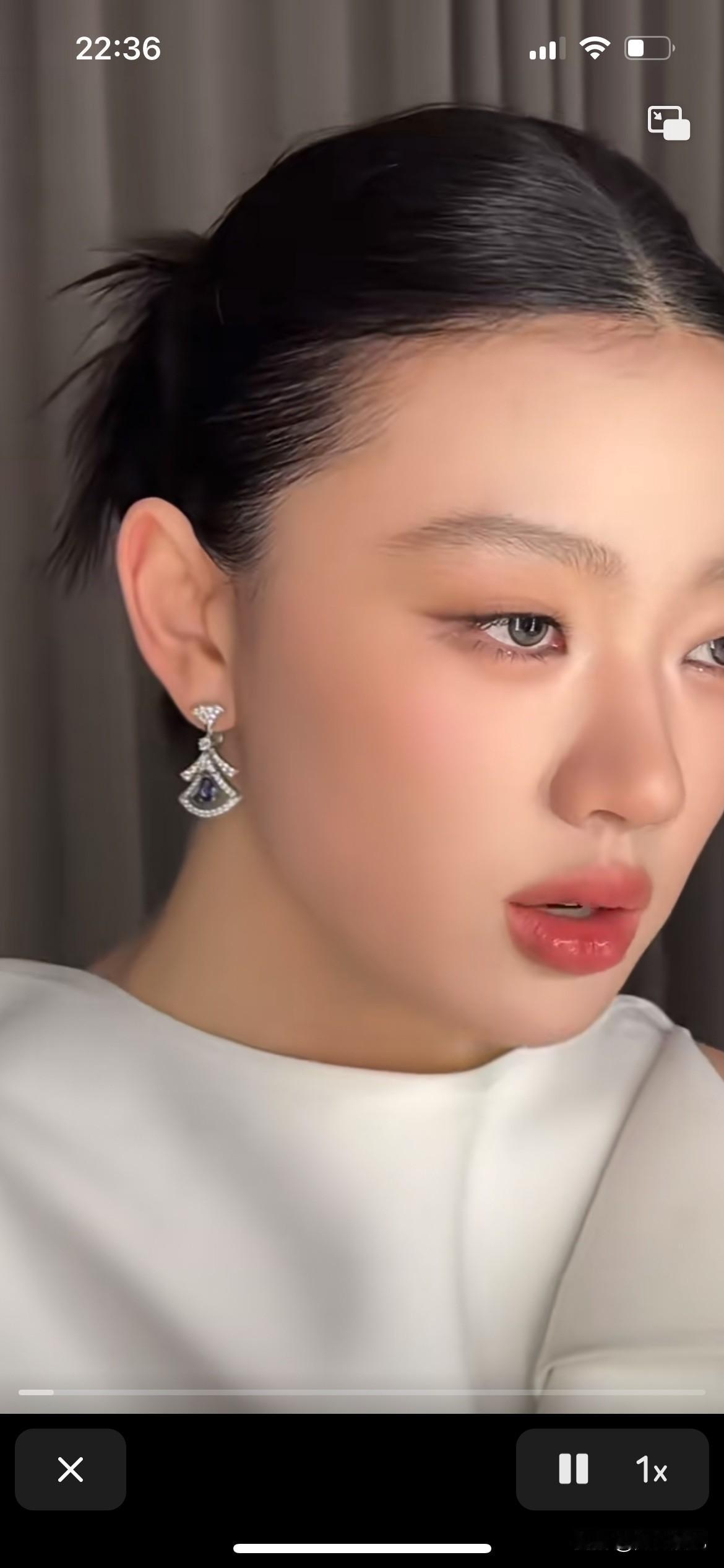 单依纯老师清唱也那么好听，真厉害啊，她为什么那么轻松，那么随意就能唱出如此美妙绝