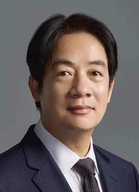 太可笑了！台"总统府"发布消息称，
 
4月12日，针对国台办“十项惠台政策”发