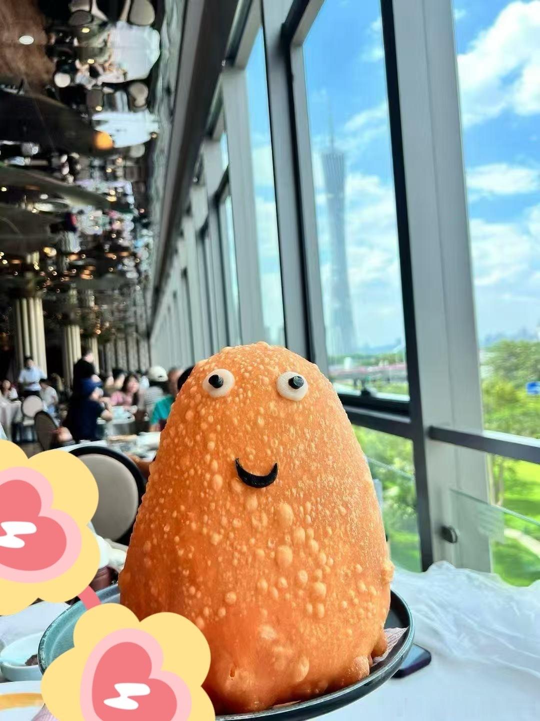 台风还没来，难得好天气带家人过来品尝一下网红土豆，小孩子很喜欢。黄金金价黄金指挥