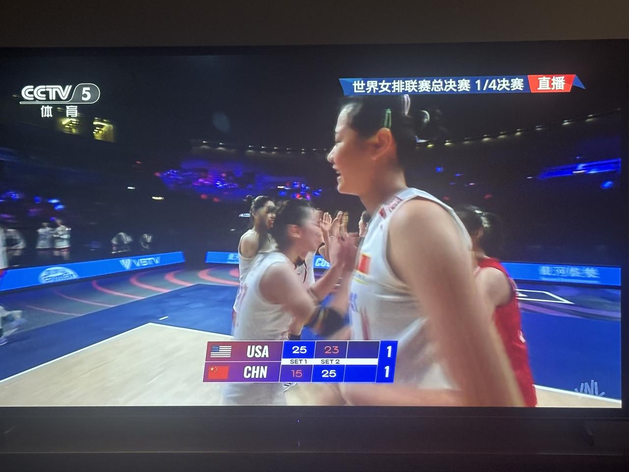漂亮！中国女排拿下了第二局比赛的胜利✌️！

         在刚刚结束的世界