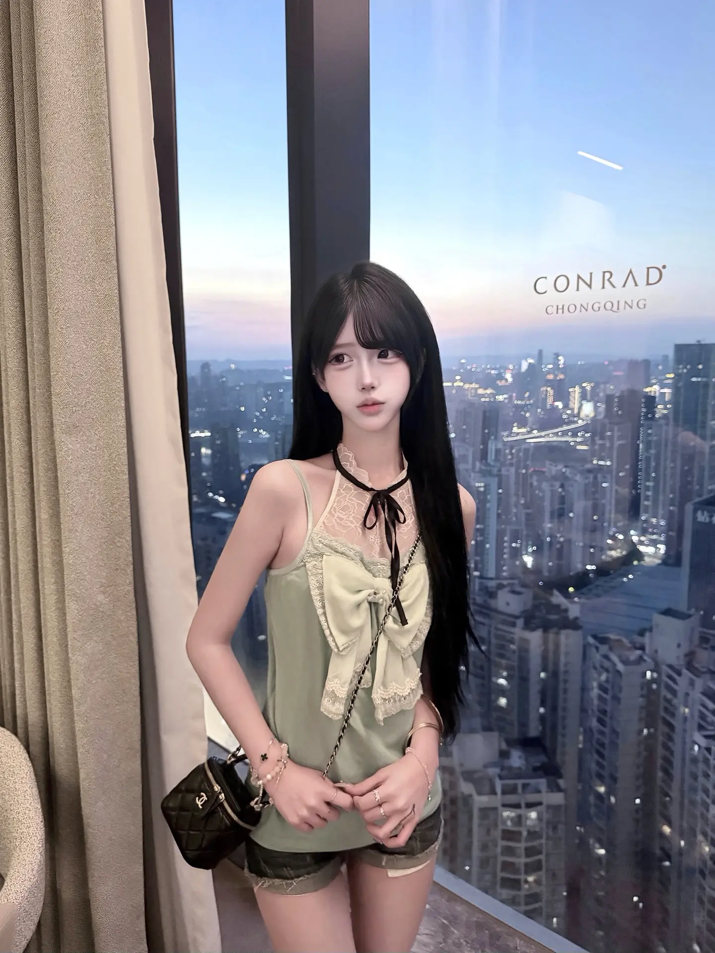 恶劣 乖张