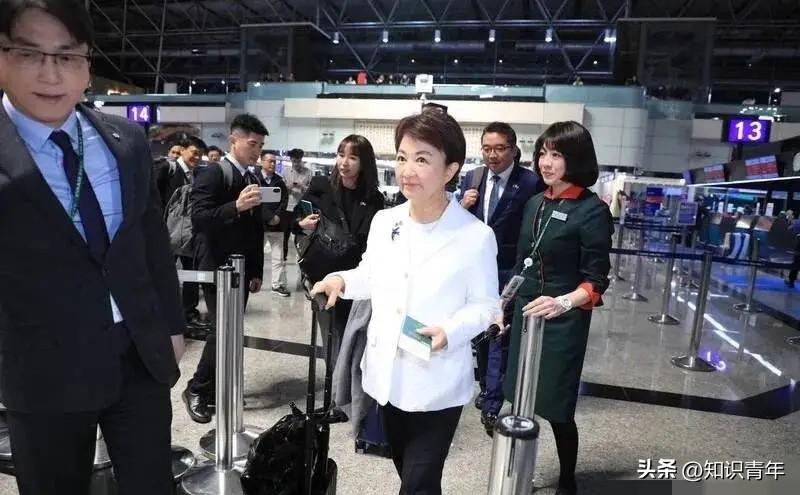 卢秀燕这趟美国之行可真是把自己当成了“外交部长”。一个台中市长，跑到华盛顿大谈特