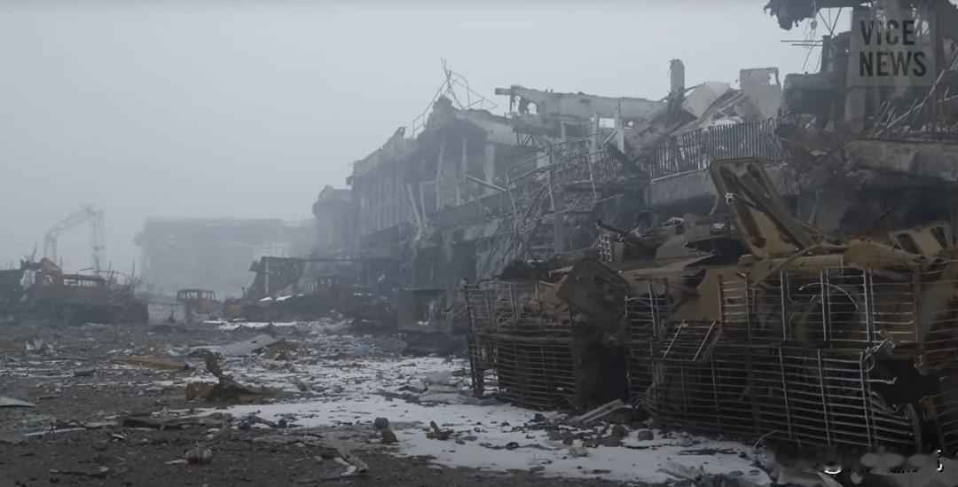 以色列同意美国的要求，准备拿出三亿美元清理加沙的废墟。加沙境内如今堆着近6000