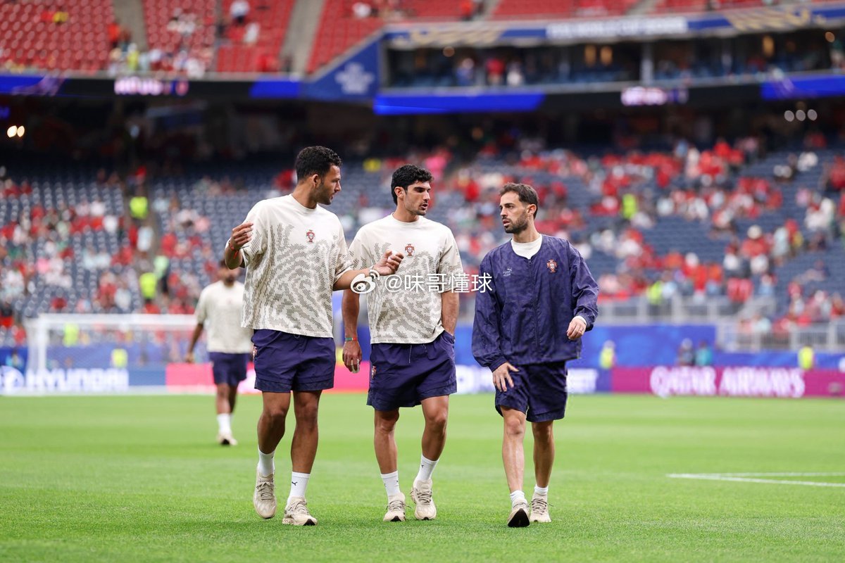 Goncalo Ramos & Goncalo Guedes & Bernard