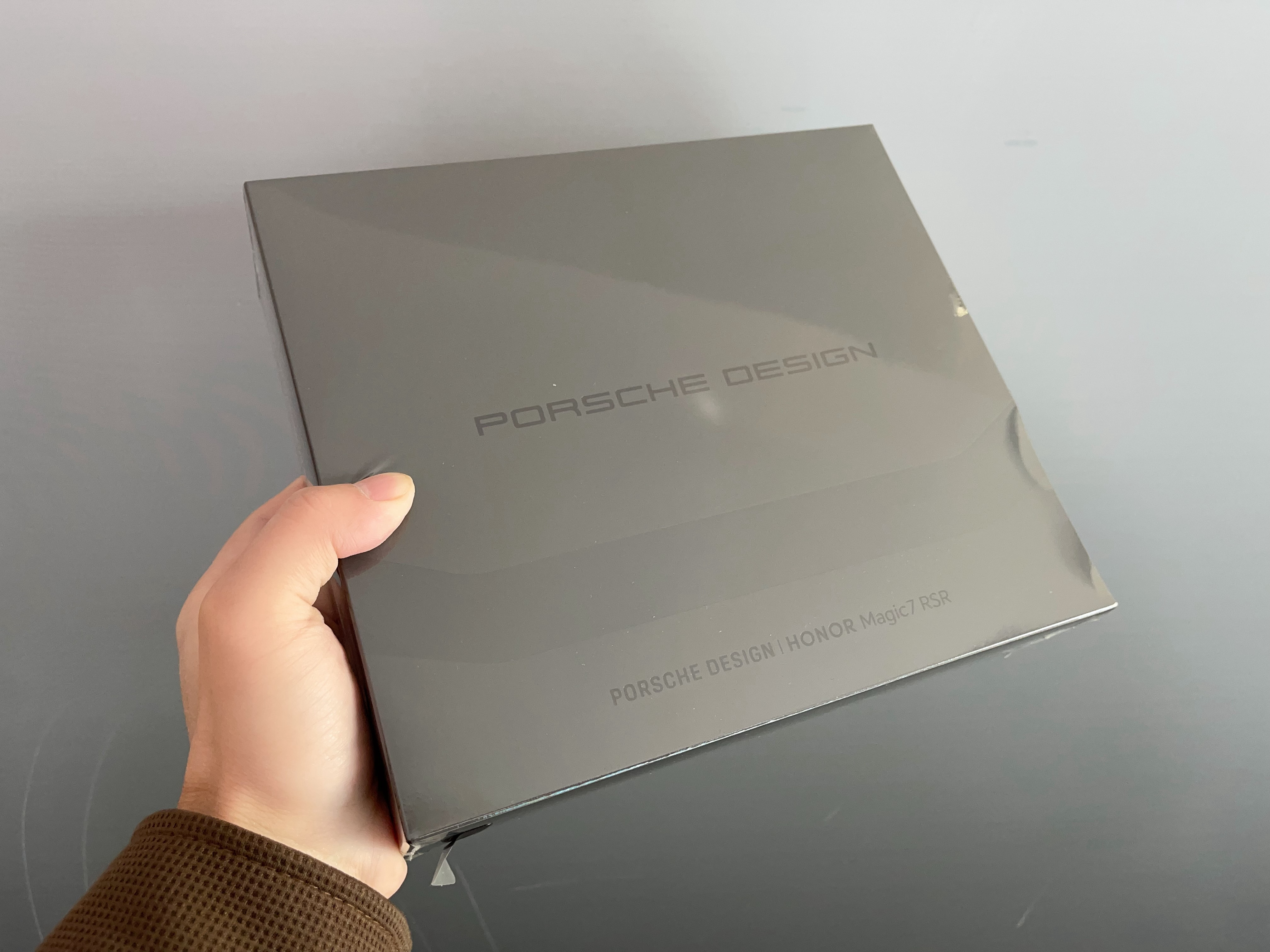 荣耀Magic7 RSR到货！你们关注这台手机哪些方面？ 