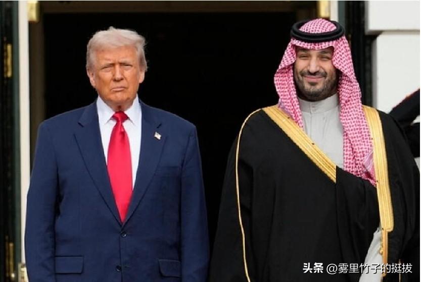 特朗普宣称中东盟国已拟定结束伊朗战争的协议大纲，还表示美国将停止新的打击行动。