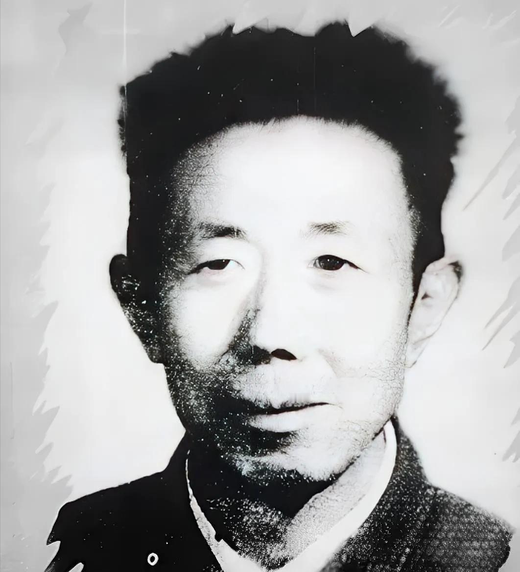 1949年，杀了3000多名红军的韩起功逃入祁连山，一直没有被找到。那天，一位农