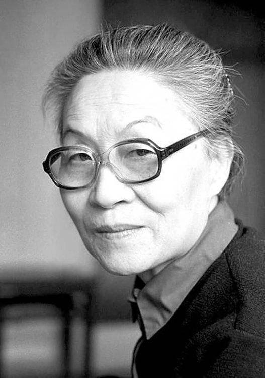 “人间不会有单纯的快乐，快乐总夹杂着烦恼和忧虑，人间也没有永远。”   —— 杨