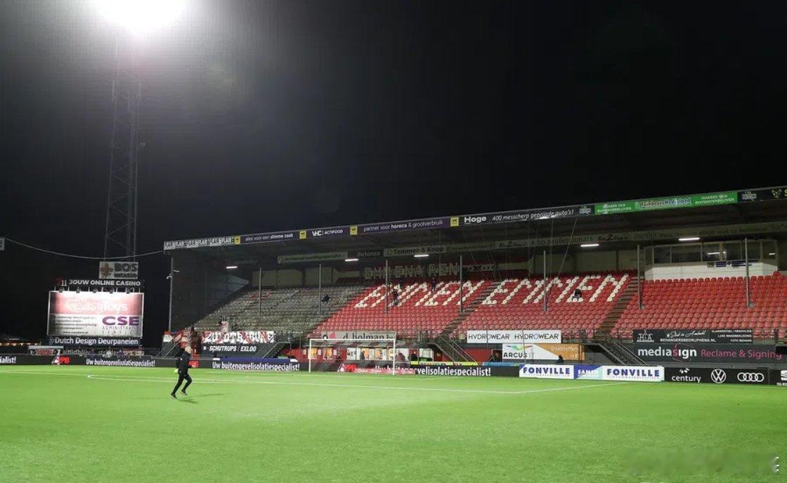 体育 荷乙埃门俱乐部官方宣布，原定于北京时间1月28日03:00进行的对阵坎布尔