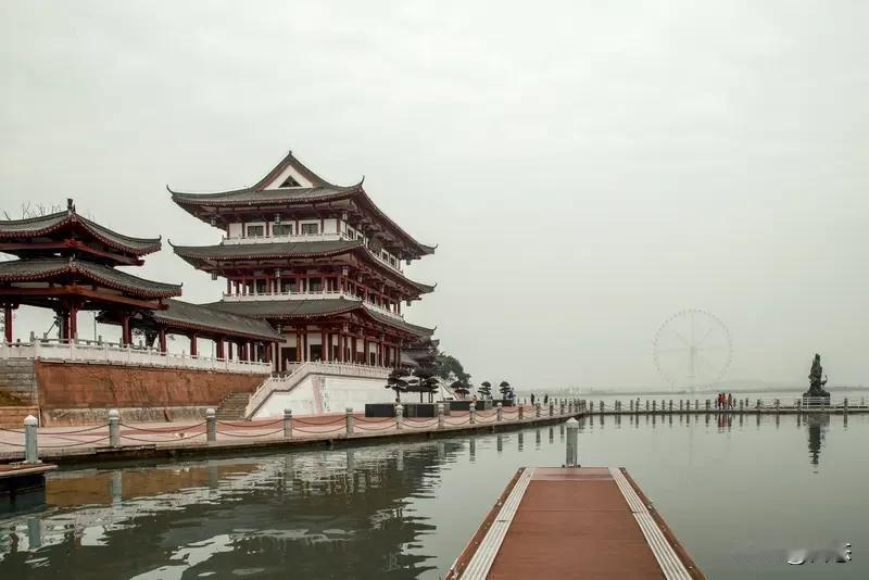 株洲和常德上半场0比0打平，看了比赛双方的防守可以说是密不透风，射门的

机会都