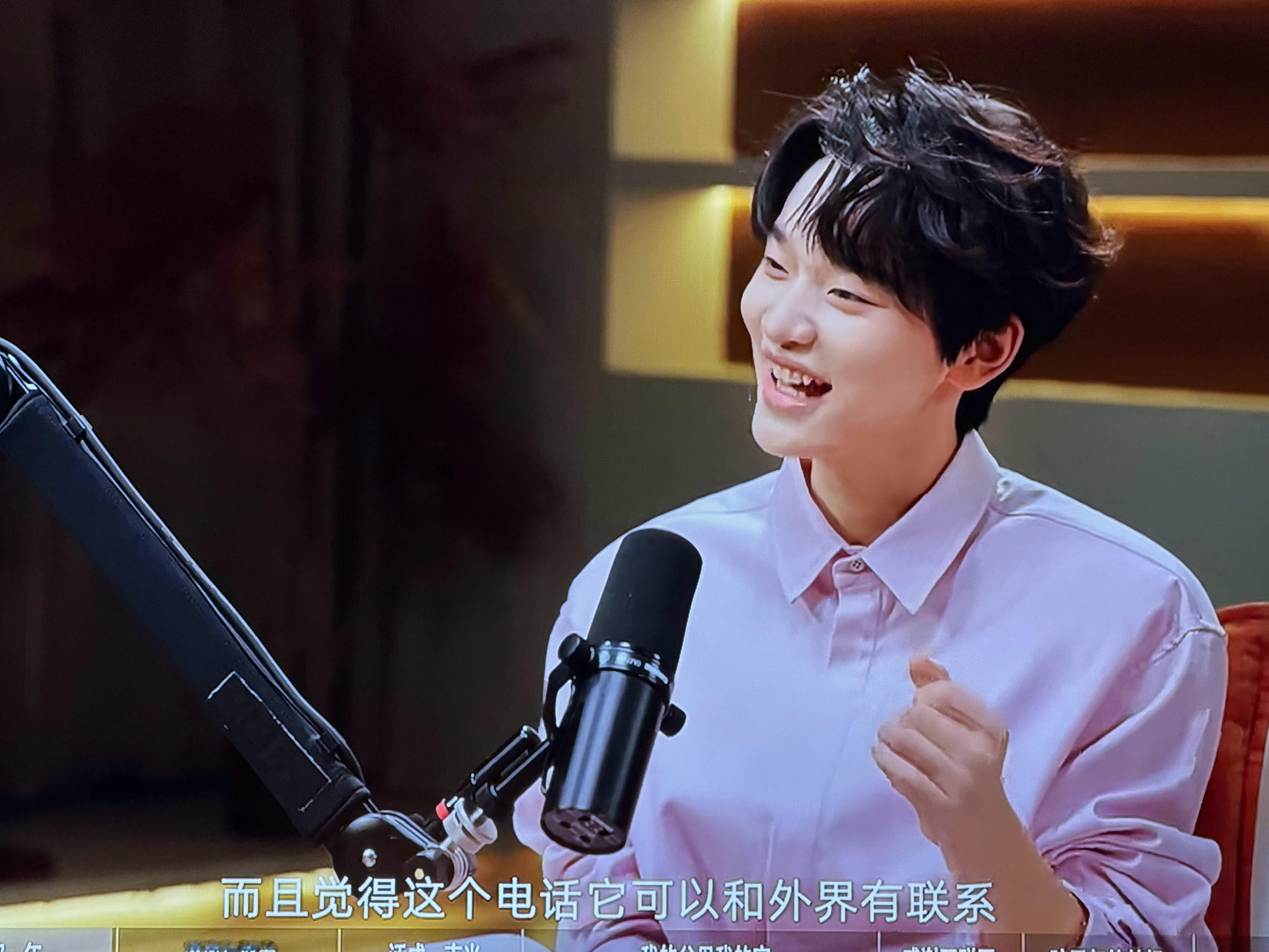 钟美美和陈鲁豫这期对谈太真诚太感人了，完完全全用一种最朴素的方式赋予了一个无赖的