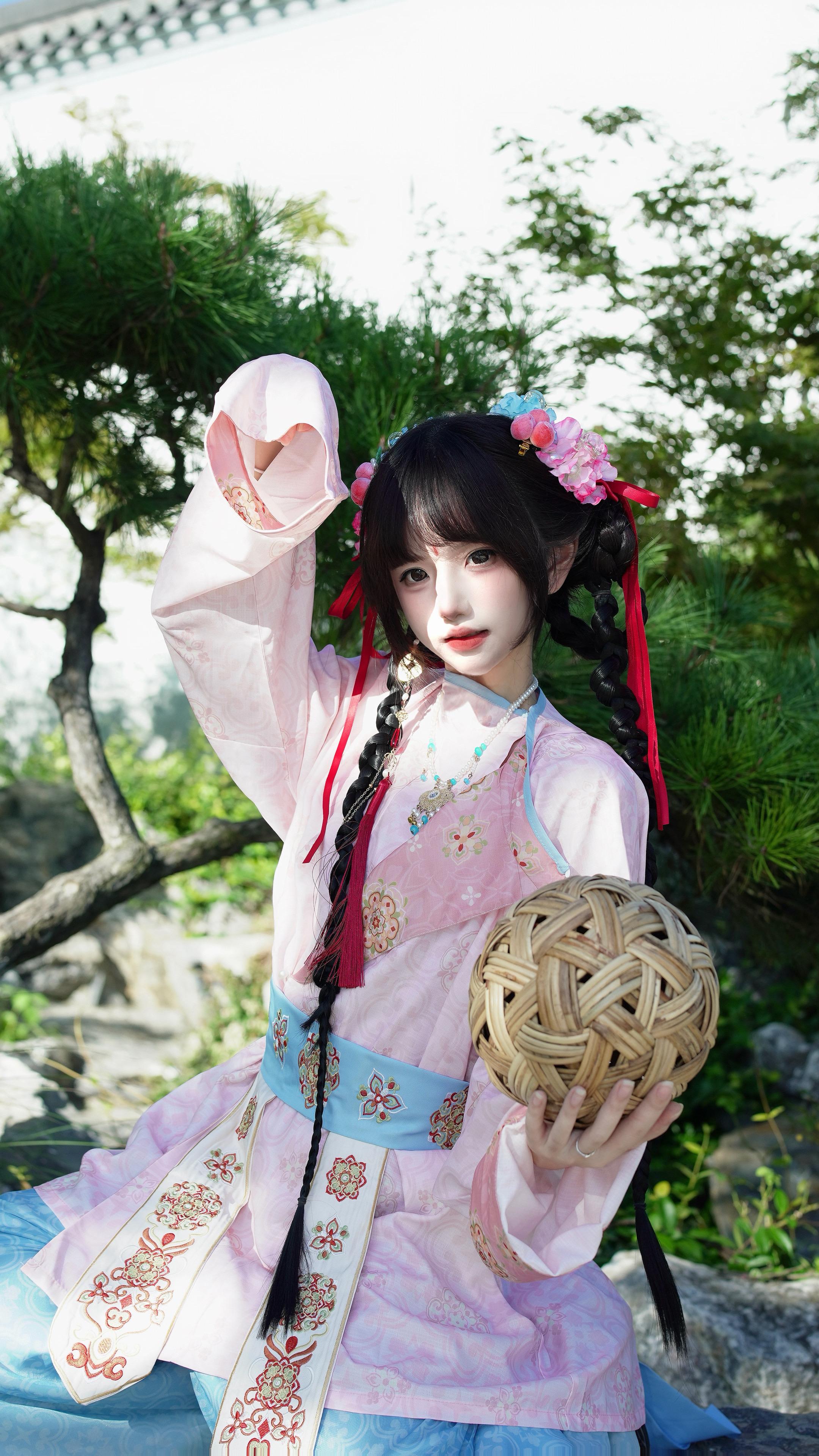 他本是一世无双太子位沉檀凝香
