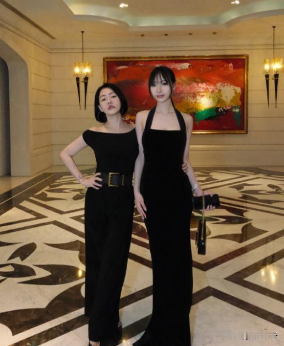 确定只有18岁？小s盛装出席大女儿毕业晚会，18岁Elly妆容精致，打扮成熟。这