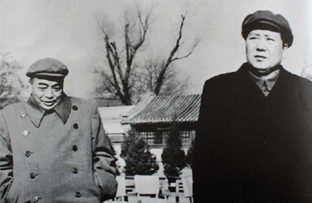 1951年，10万志愿军被美军包饺子，一向淡定自若的彭老总心急如焚连忙向毛主席求