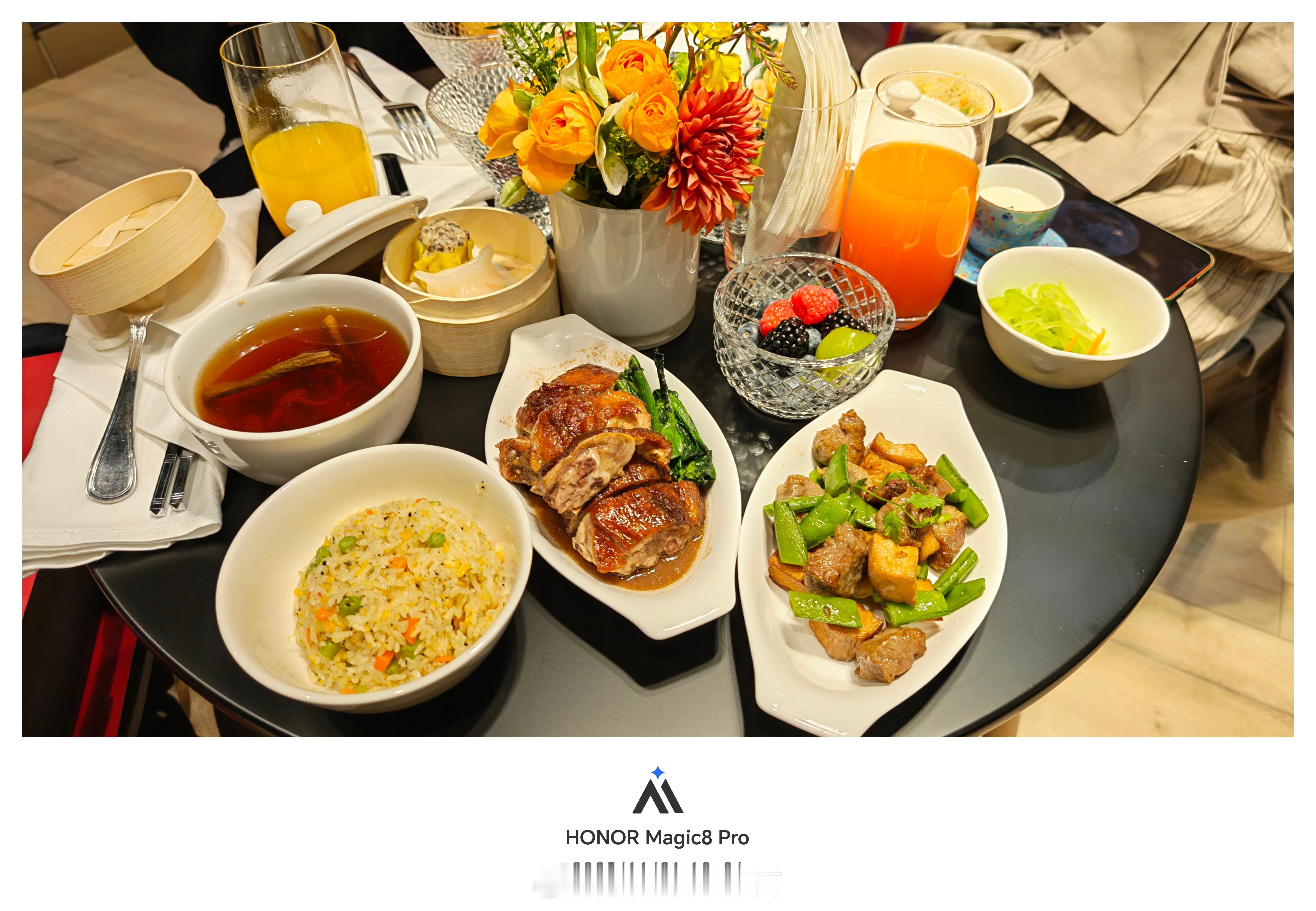 广州宝马车展的午餐没有什么可评价的，当然了什么车展都一样～ 