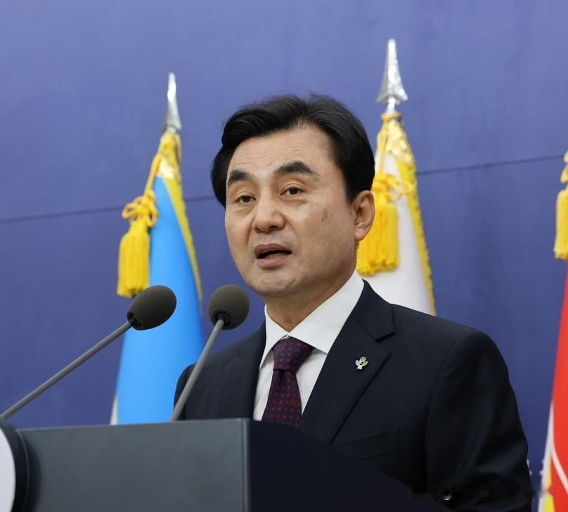超14万人联署弹劾！韩国国防部长陷入舆论风波，朝野激烈对峙

韩国政坛针对国防部