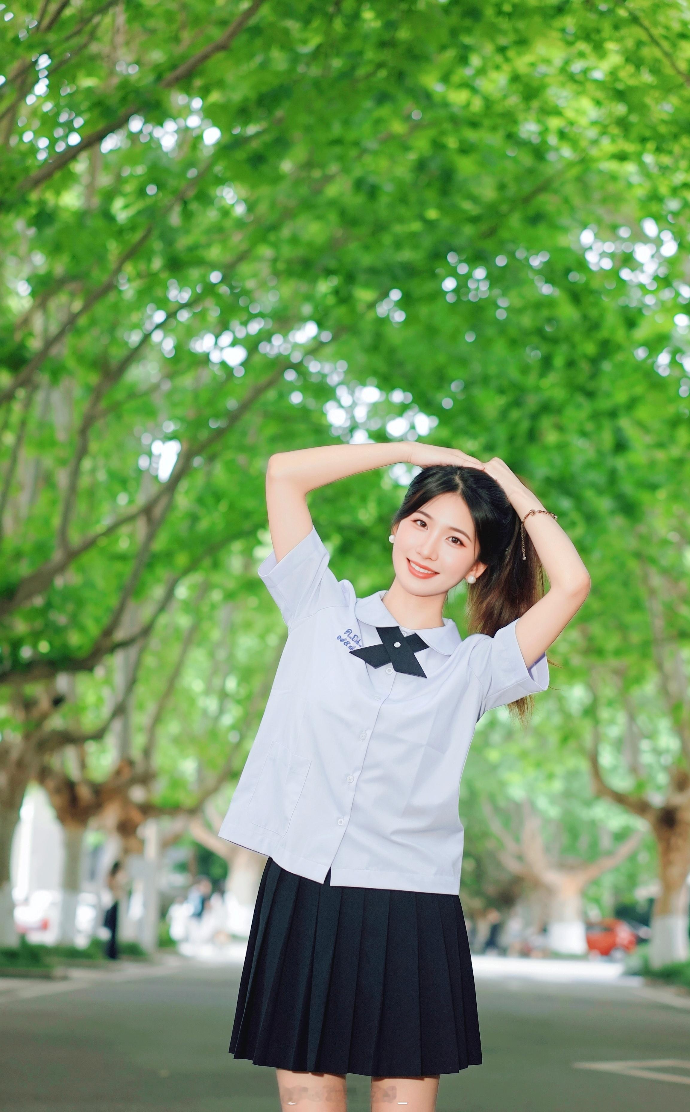 四川农业大学雅安校区  那年夏天，风很软，你笑得很甜。朋友圈文案生活手记早安川农