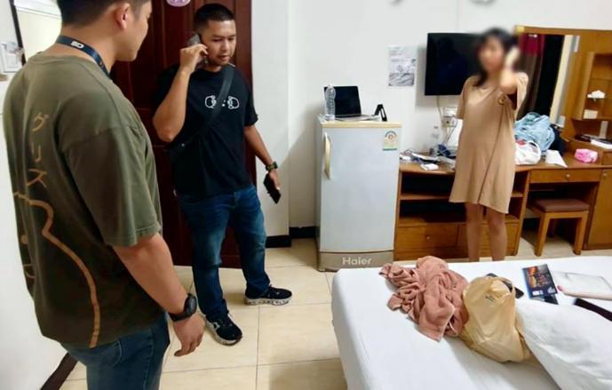 21岁女留学生飞泰国自绑自拍，帮骗子朝亲爹要300万港币赎金，人竟毫发无损！

