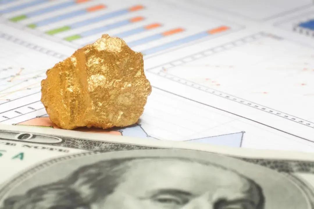 你拿黄金干什么？
近日，黄金的不稳定，网络上的人们吵吵闹闹，有人说还要涨，有人说