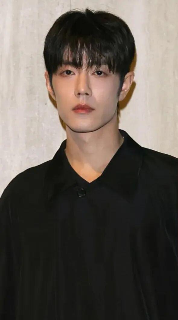 米兰时装周内娱明星生图怼脸拍。