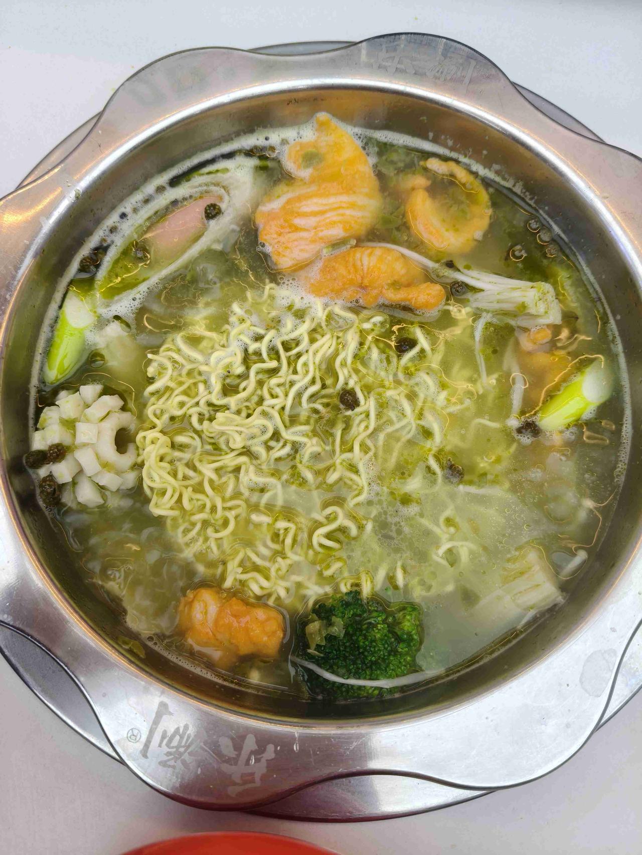 我的今日状态：😁轻松愉快
我这里的天气：☀️晴天