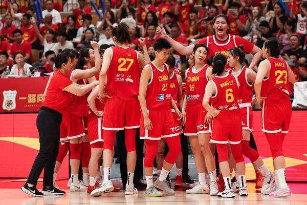 中国女篮101:92轻取日本女篮：张子宇、韩旭、杨舒予表现满分！
不同于波黑女篮