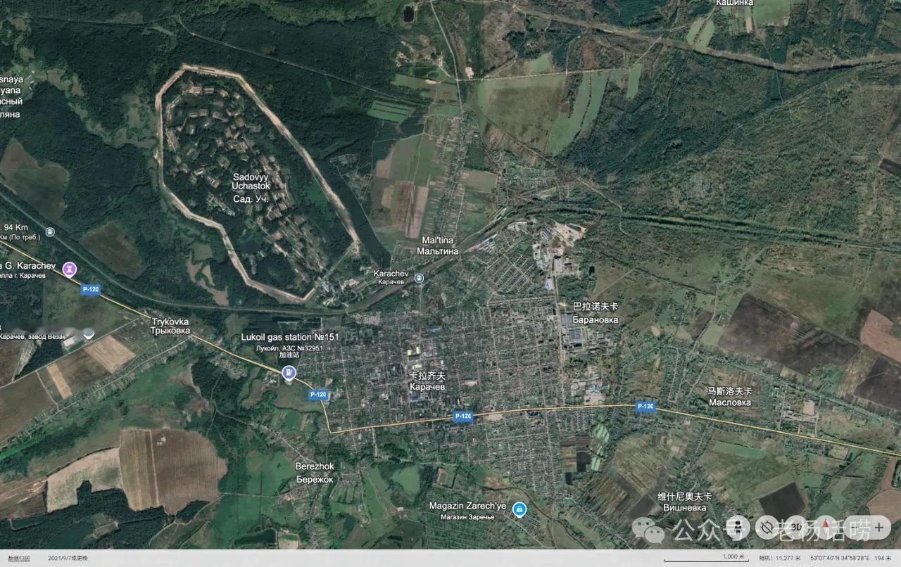 6枚ATACMS陆军战术导弹，飞出了M270（也可能是海马斯M142）的发射仓，