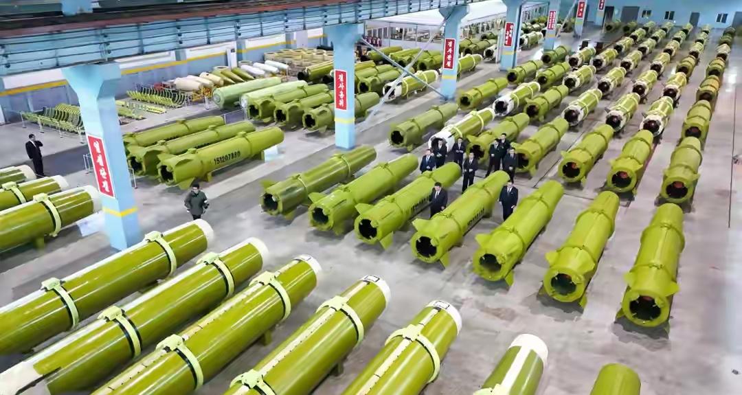 再打下去可能灭国，美乌谈妥俄回战场上见，靠朝鲜导弹能再战三年