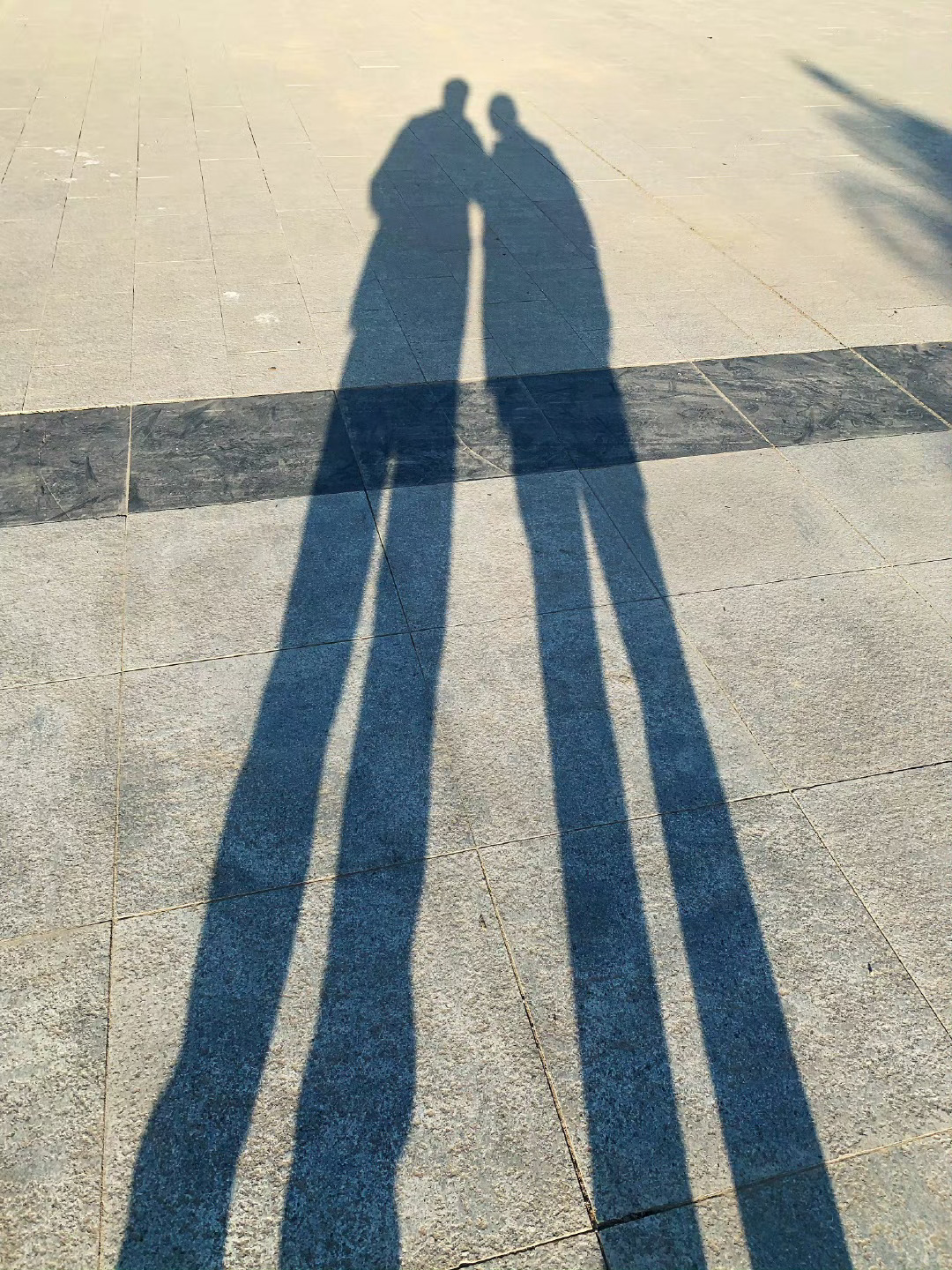 为什么婚外情人见面就是睡觉呢？为什么婚外情人当中的两个人，总是一有机会就不停的发