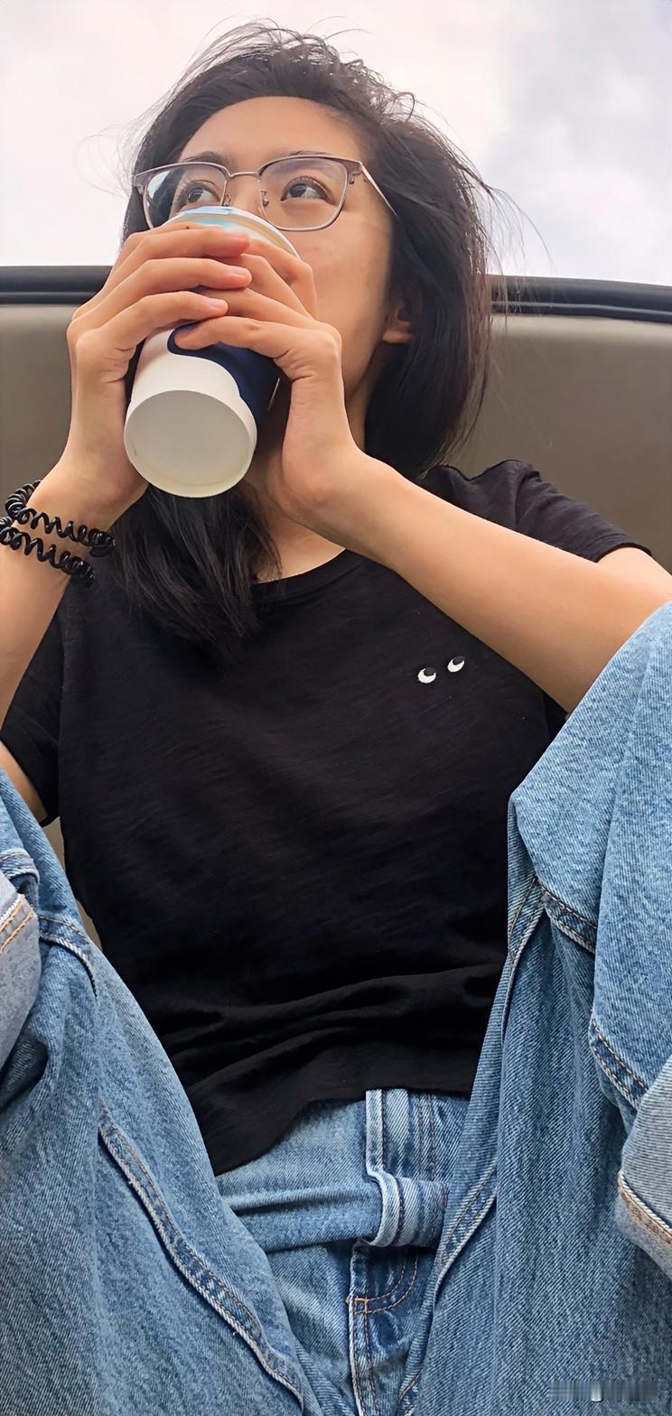 老公的子孙后代怕是被00后独生女给终结在她这一辈了！

女儿说，她这一辈子都不想
