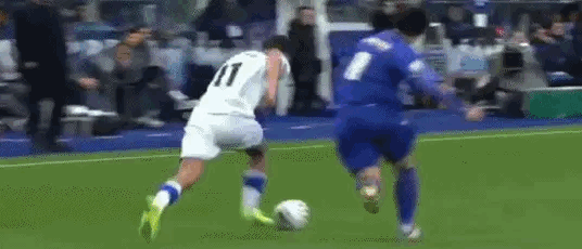 日本队在世界杯期间损失一员大将：摩纳哥的南野拓实左膝前交叉韧带断裂虽然日本队不是