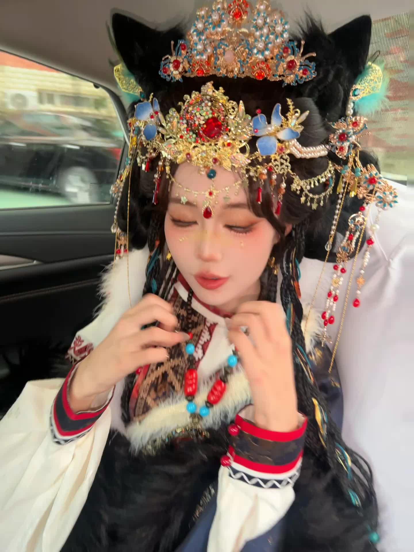 嘿嘿 终于轮到我当小狐狸啦！