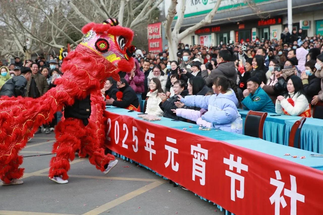 我现场拍摄照片几张，与条友共享。