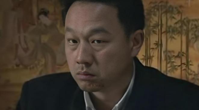 天道有轮回，历史从不语。当一个叛徒走到末路，他生前种下的所有恶因，或许都会以一种