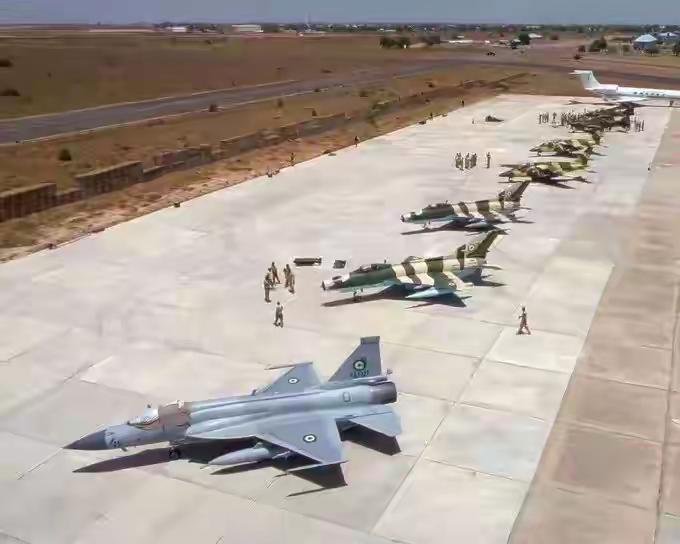 美国针对尼日利亚，实则是想卡中国脖子，更想从中分一杯羹

最近美国的消息满天飞，