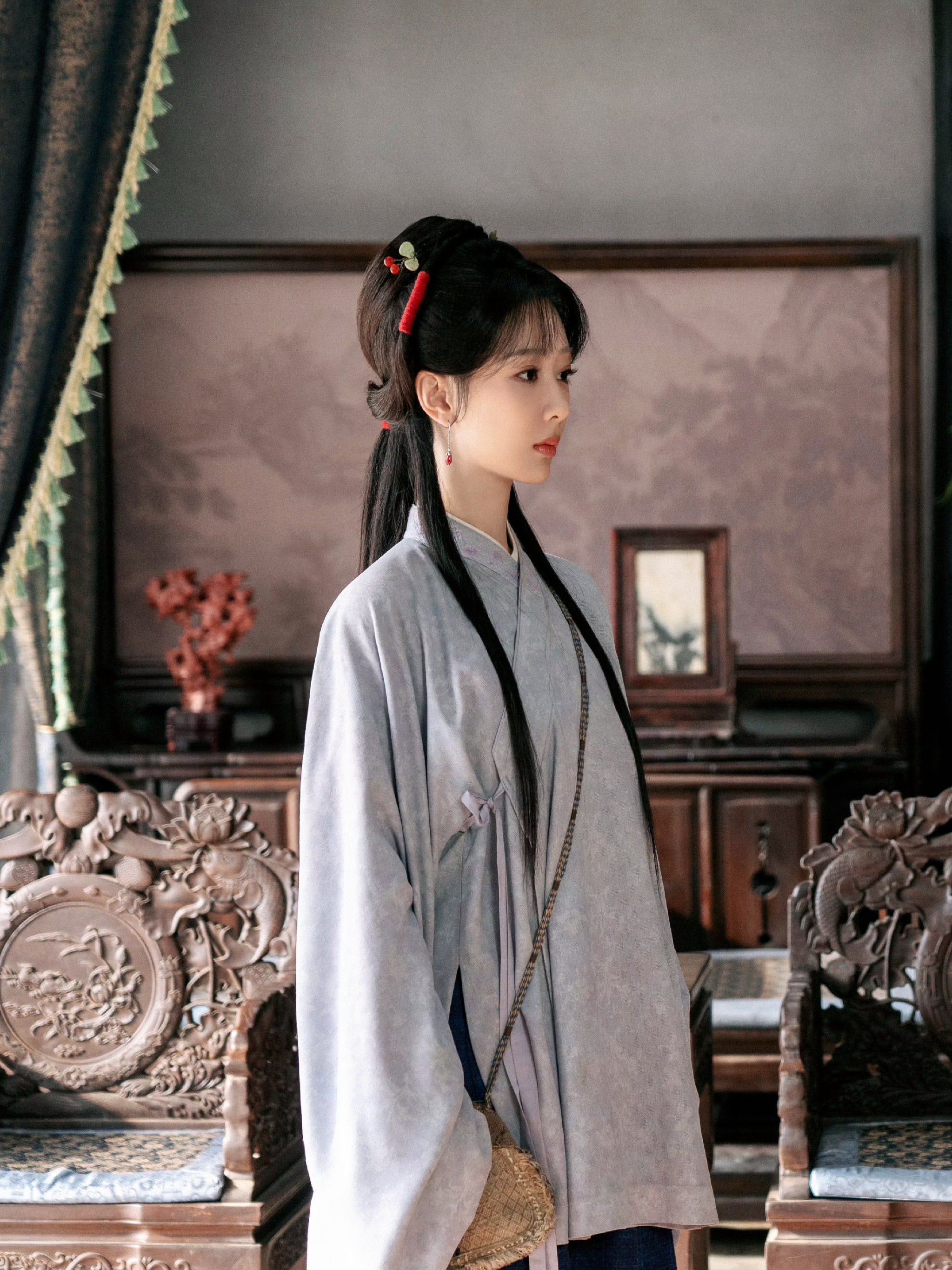 杨紫回应李祯是锦觅的第二世杨紫家业 今晚杨紫🥝站内6点半有直播哟  《家业》还