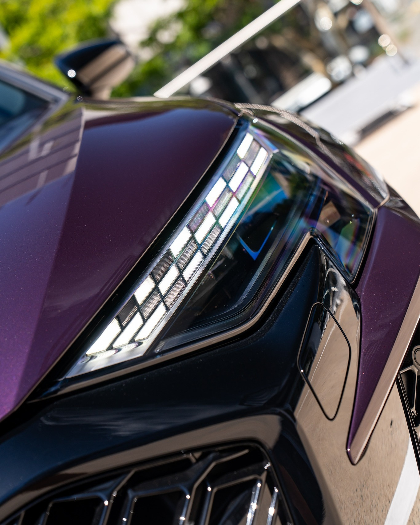 奥迪RS3  计划不变的话，下半年引进Sportback两厢钢炮版本。汽场全开