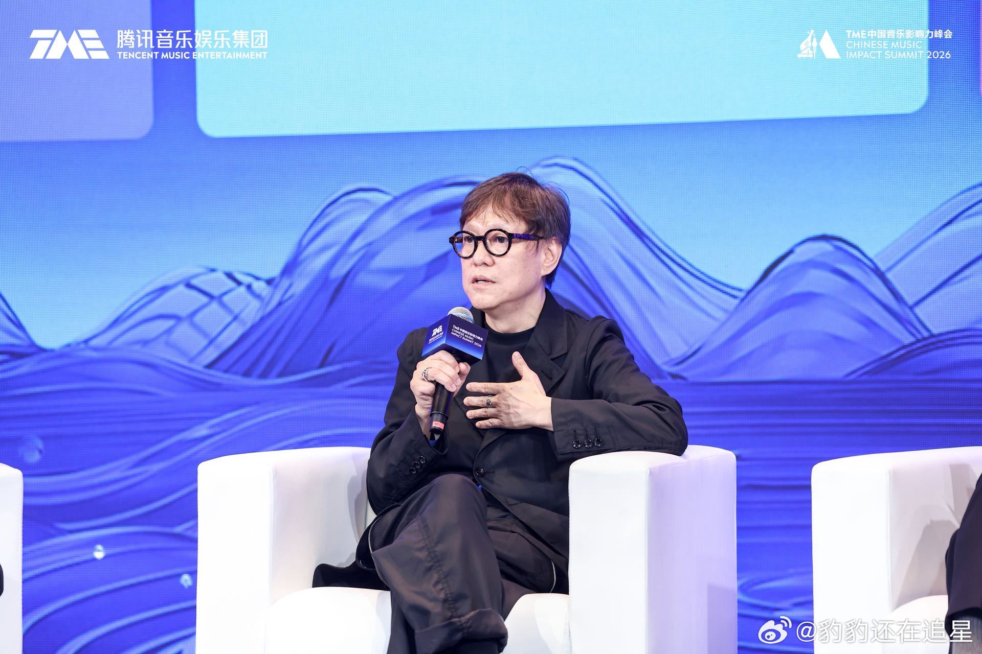 TME中国音乐影响力峰会 8月15日澳门举行，金牌词人出席。他说“创作人是又伟大