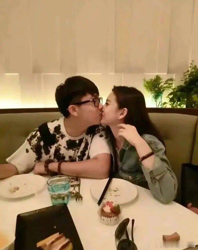 宋祖儿学生时期谈过的男朋友，长着就很有💰的样子 ​​​