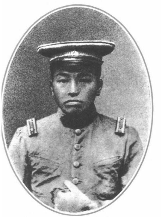历史知识1923年，湖南，入读湖南陆军讲武堂彭德怀。 ​​​