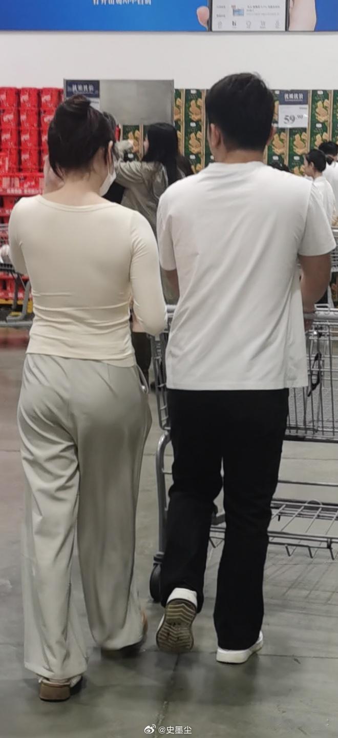 穷人的焦虑来自于没钱，富人的焦虑来自于都得死。富人的松弛感来源于有钱，穷人的松弛