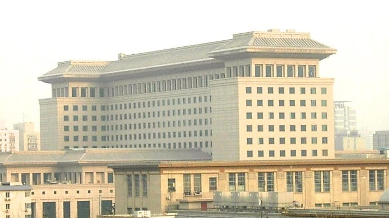 中国国防部：塞尔维亚购买中国超音速导弹是正常军贸合作，不针对第三方

俄罗斯卫星